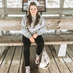 Meet your Posher, Mandy